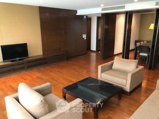 For rent 3 bedrooms apartment in Watthana, Bangkok