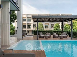 For sale 3 bedrooms townhouse in Lak Si, Bangkok