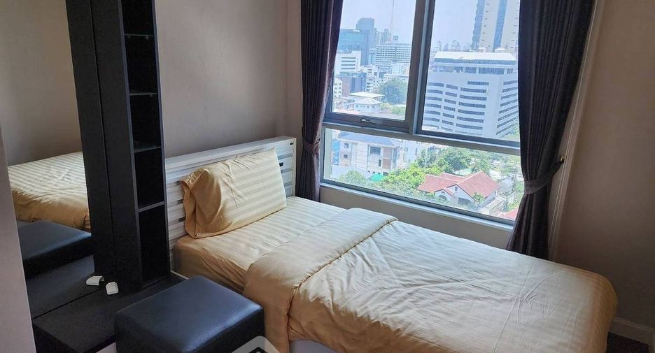 For sale 2 bedrooms condo in Huai Khwang, Bangkok