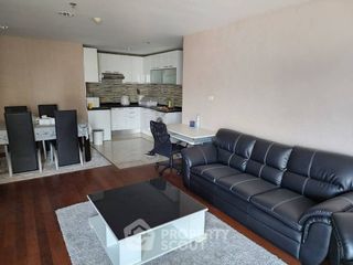 Продажа 2 спальни кондо в Хуаи Кхщанг, Бангкок