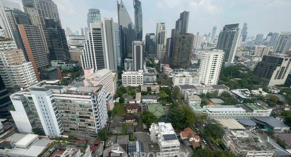 Condo en venta de 3 habitaciones en Khlong Toei, Bangkok