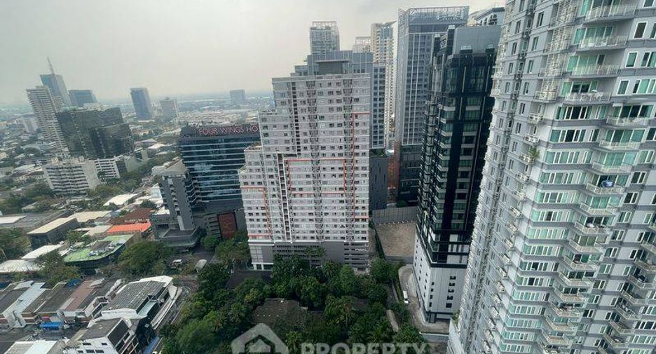 Condo en venta de 3 habitaciones en Khlong Toei, Bangkok