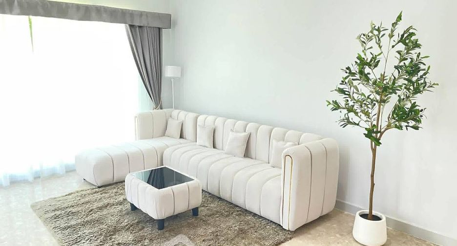 For sale 5 bedrooms house in Saphan Sung, Bangkok