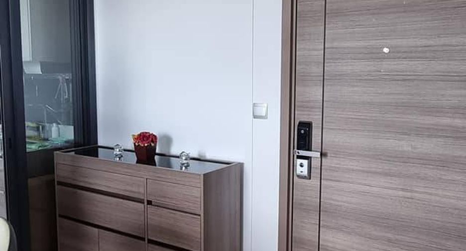 For rent 2 bedrooms condo in Phaya Thai, Bangkok