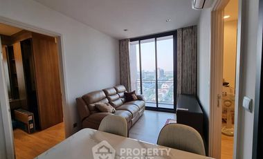 For rent 2 bedrooms condo in Phaya Thai, Bangkok