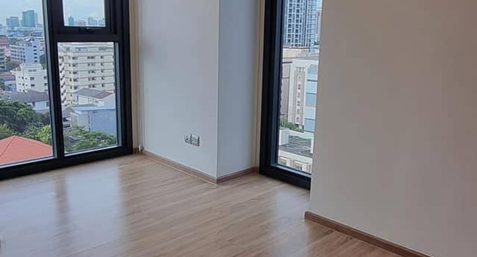 For rent 2 bedrooms condo in Phaya Thai, Bangkok