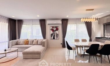 For rent 4 bedrooms house in Bang Kapi, Bangkok