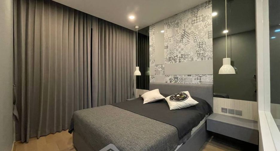 For rent 2 bedrooms condo in Bang Rak, Bangkok