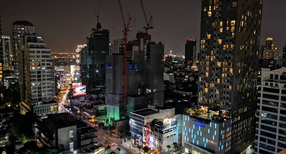 For rent 1 bed condo in Watthana, Bangkok