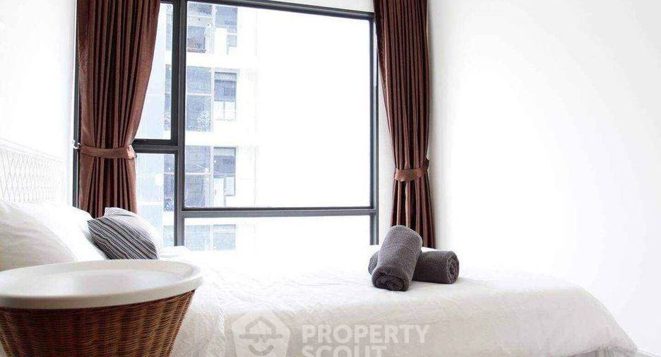 For rent 2 bedrooms condo in Huai Khwang, Bangkok