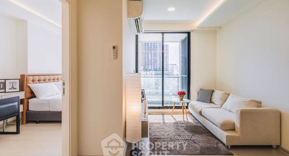 For rent 2 bedrooms condo in Khlong Toei, Bangkok