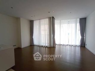 For rent そして for sale 2 ベッドルーム apartment in Pathum Wan, Bangkok