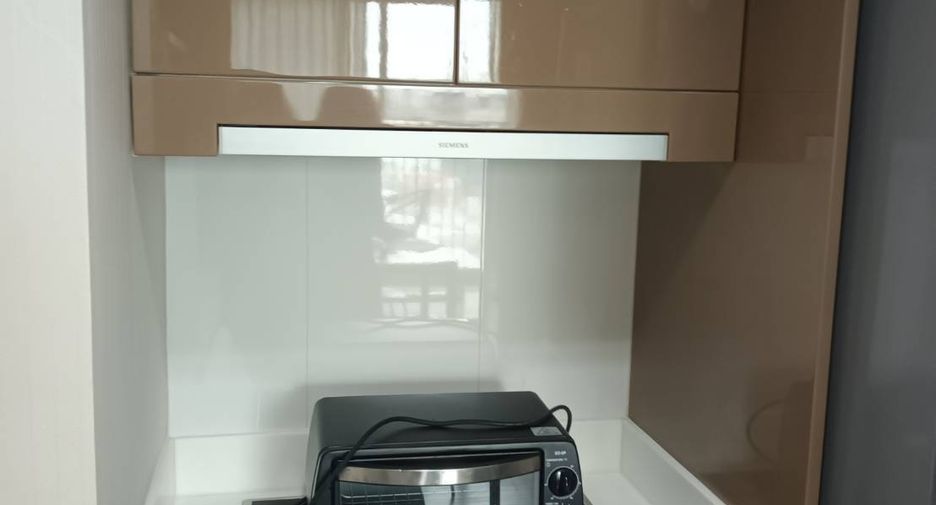Condo en alquiler de 2 habitaciones en Khlong Toei, Bangkok