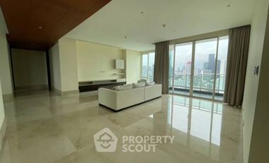 Condo en alquiler y en venta de 3 habitaciones en Sathon, Bangkok