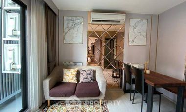 À louer 2 chambres condo à Huai Khwang, Bangkok