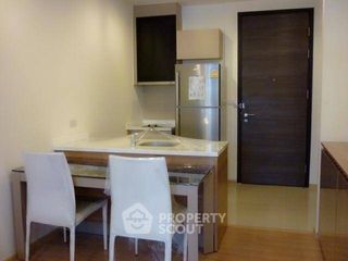 For rent 1 bed condo in Phra Khanong, Bangkok