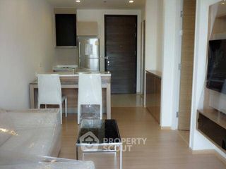 For rent 1 bed condo in Phra Khanong, Bangkok
