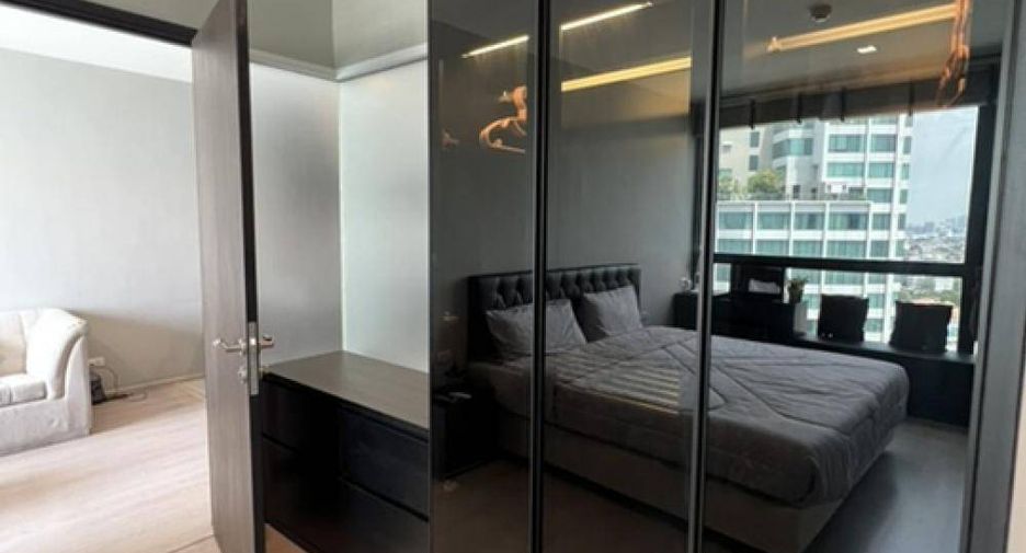 For rent 1 bed condo in Khlong Toei, Bangkok