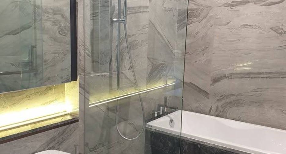 À vendre 1 chambre condo à Khlong Toei, Bangkok