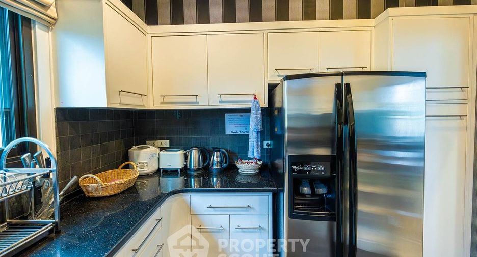 Casa en alquiler de 4 habitaciones en Jomtien, Pattaya