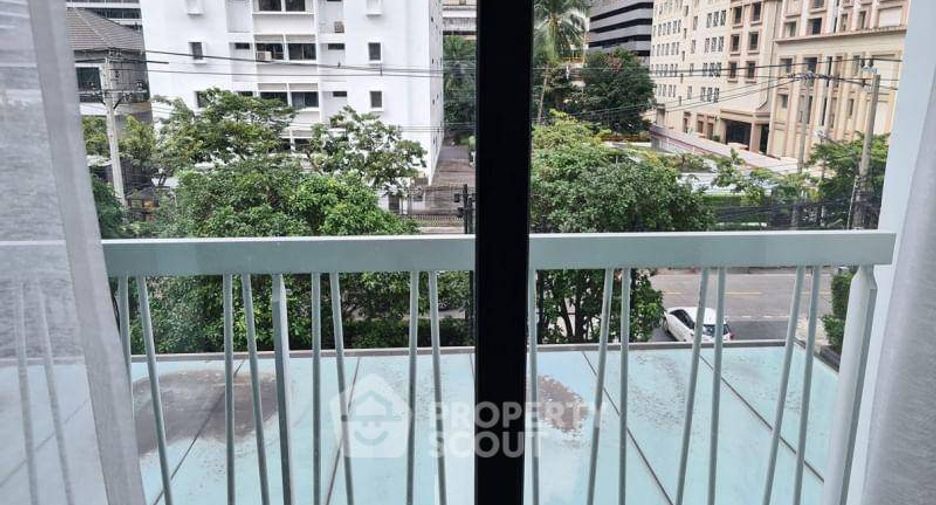 For sale 2 bedrooms condo in Khlong Toei, Bangkok