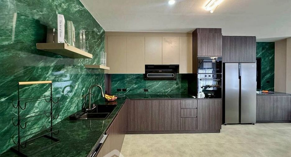 À vendre 5 chambres villa à East Pattaya, Pattaya