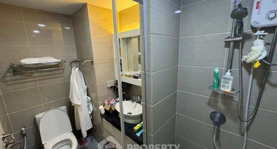 À vendre 1 chambre condo à Huai Khwang, Bangkok