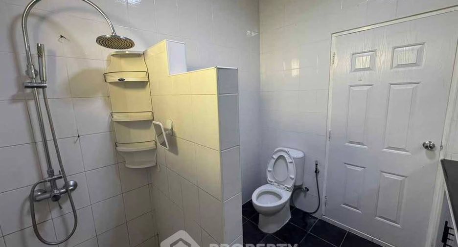 For rent 3 bedrooms house in Sattahip, Chonburi