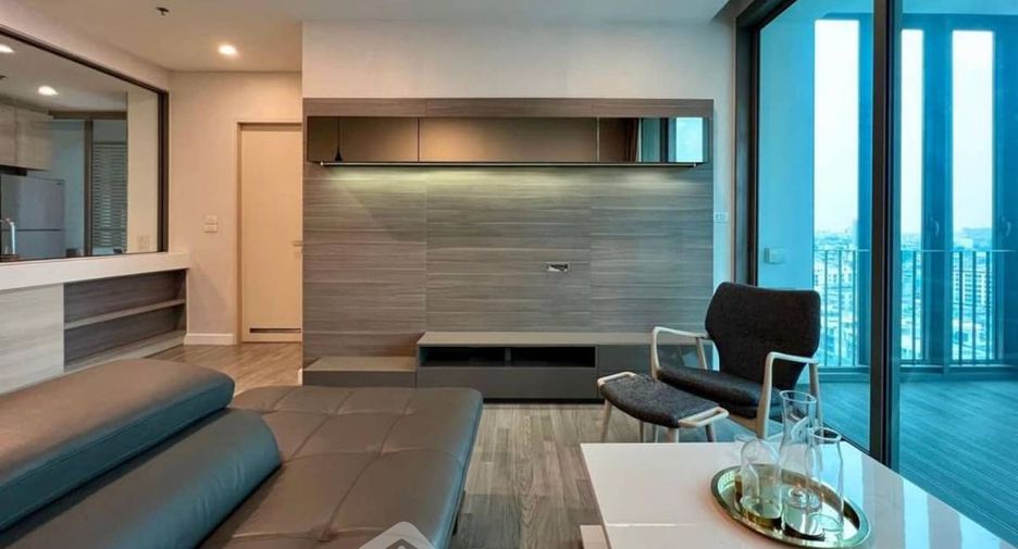 For sale 2 ベッドルーム condo in Khlong San, Bangkok