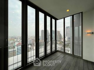 For sale 2 ベッドルーム condo in Khlong San, Bangkok