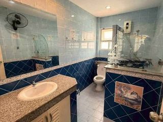 Casa en alquiler de 4 habitaciones en Bang Lamung, Chonburi