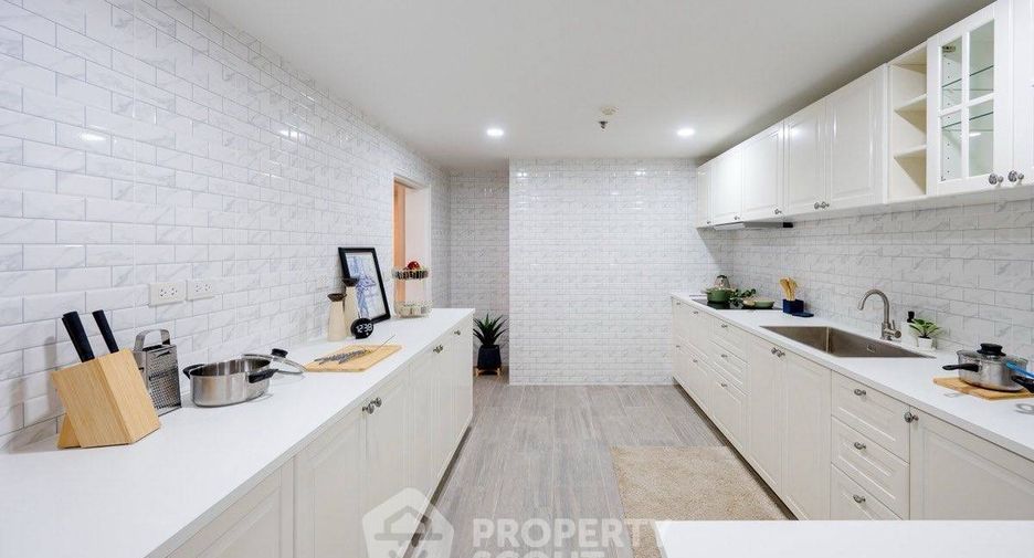 ขาย 3 ห้องนอน คอนโด ใน คลองเตย, กรุงเทพฯ
