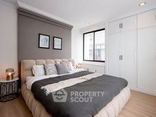 For sale 3 bedrooms condo in Khlong Toei, Bangkok