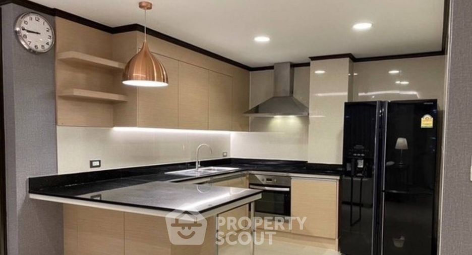 For rent 2 bedrooms condo in Central Pattaya, Pattaya