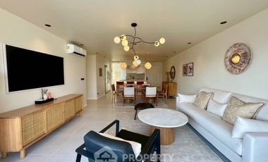 For sale 3 bedrooms condo in Watthana, Bangkok