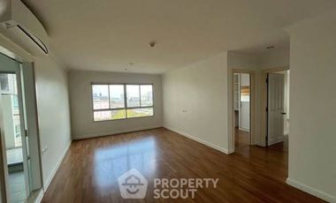 For sale 2 bedrooms condo in Huai Khwang, Bangkok