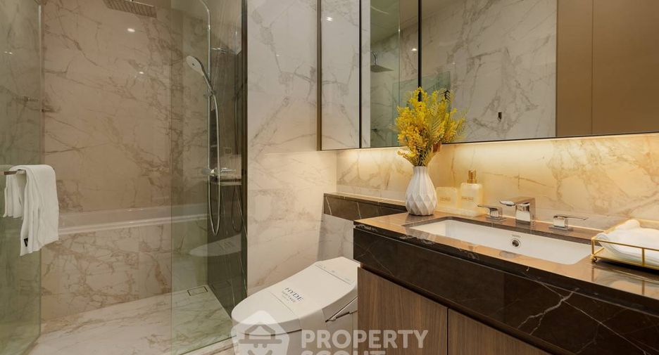 For sale 1 bed condo in Khlong Toei, Bangkok