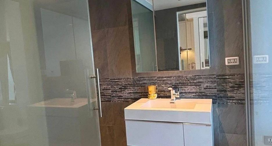 For rent 1 bed condo in Pratumnak, Pattaya