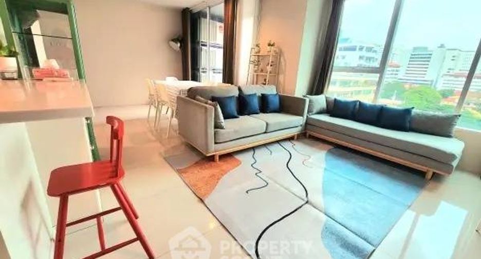For rent 2 bedrooms condo in Watthana, Bangkok