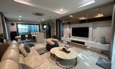 Casa en alquiler de 3 habitaciones en Prawet, Bangkok