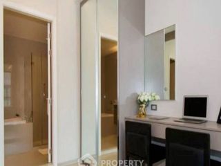 For sale 2 bedrooms condo in Khlong Toei, Bangkok
