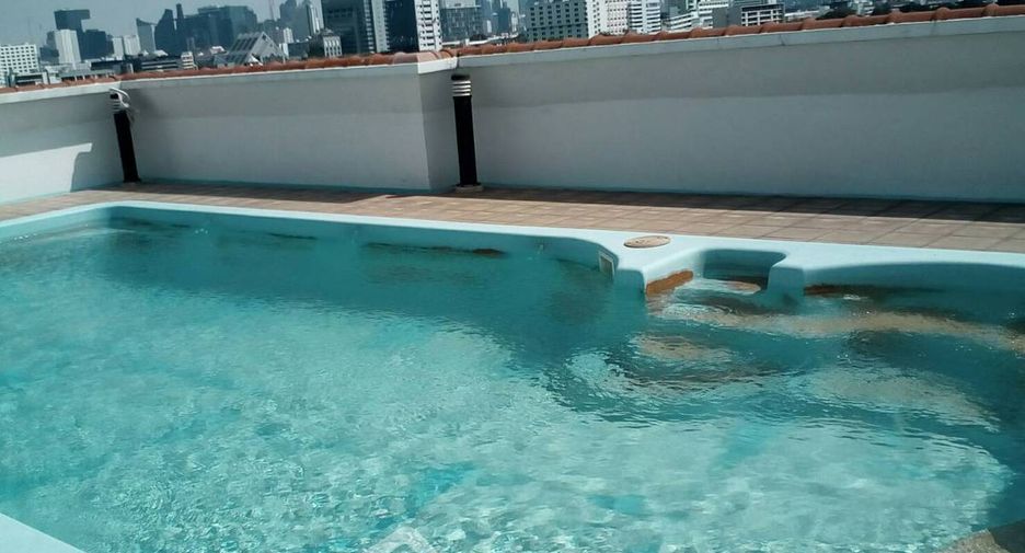 For rent 2 bedrooms apartment in Phaya Thai, Bangkok