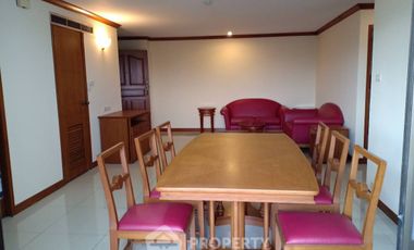 For rent 2 bedrooms apartment in Phaya Thai, Bangkok