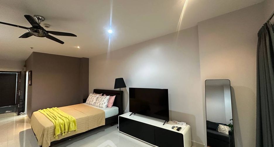 For rent 1 bed condo in Pratumnak, Pattaya