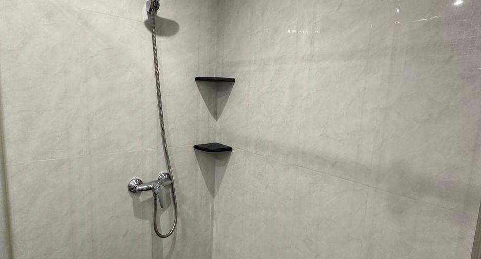 For rent 1 bed condo in Pratumnak, Pattaya