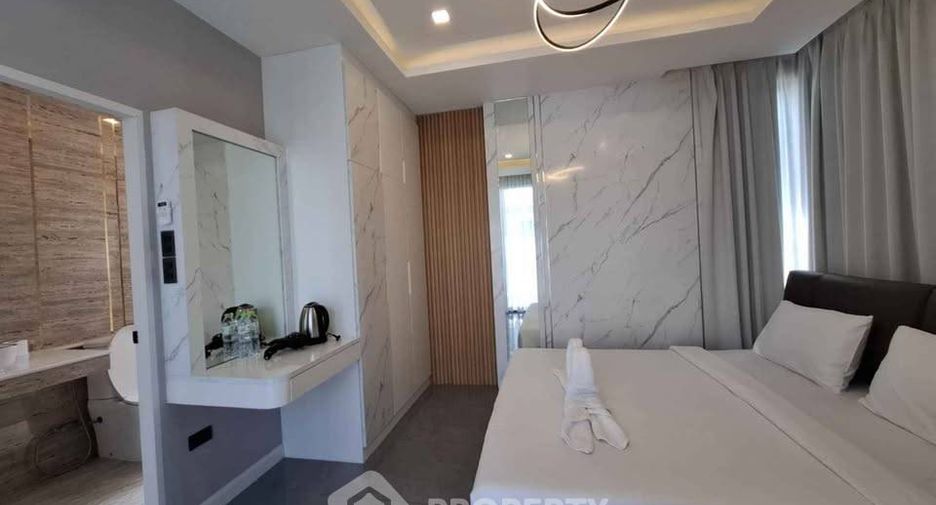For rent 5 bedrooms villa in Huay Yai, Pattaya