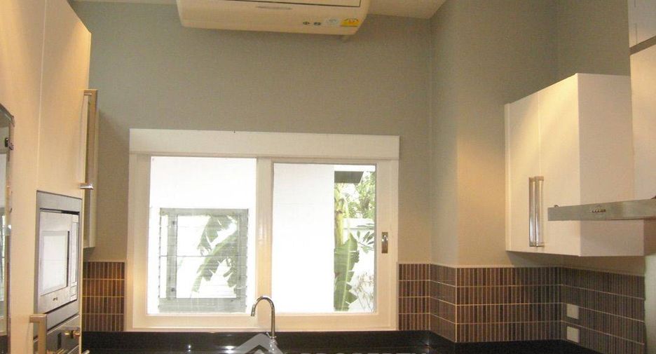 Haus zur Miete mit 5 Zimmer in Suan Luang, Bangkok