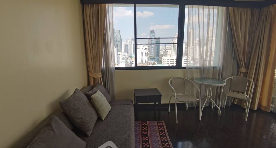 For rent 3 bedrooms condo in Khlong Toei, Bangkok