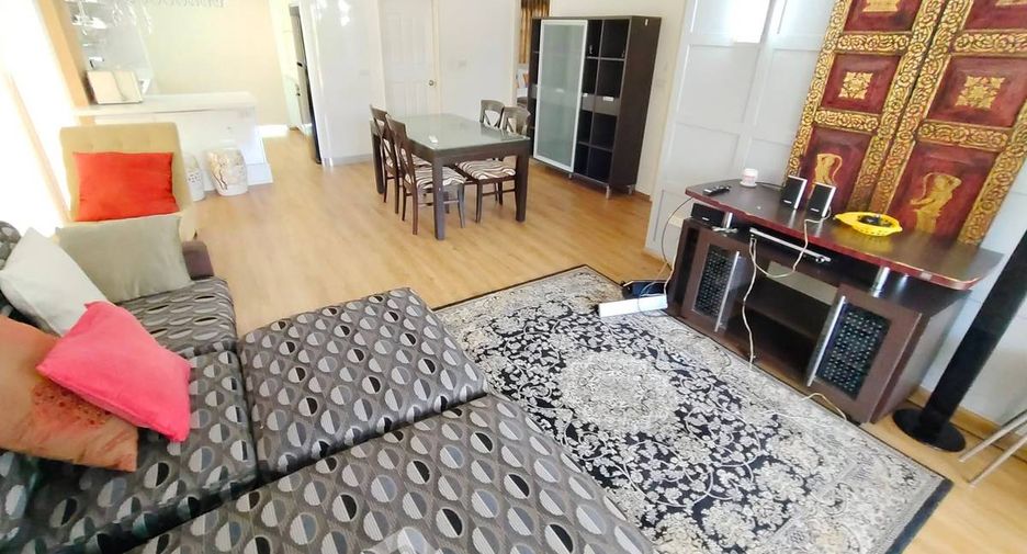 For rent 3 bedrooms house in East Pattaya, Pattaya