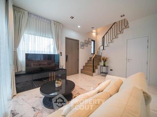 For sale 4 ベッドルーム house in Din Daeng, Bangkok
